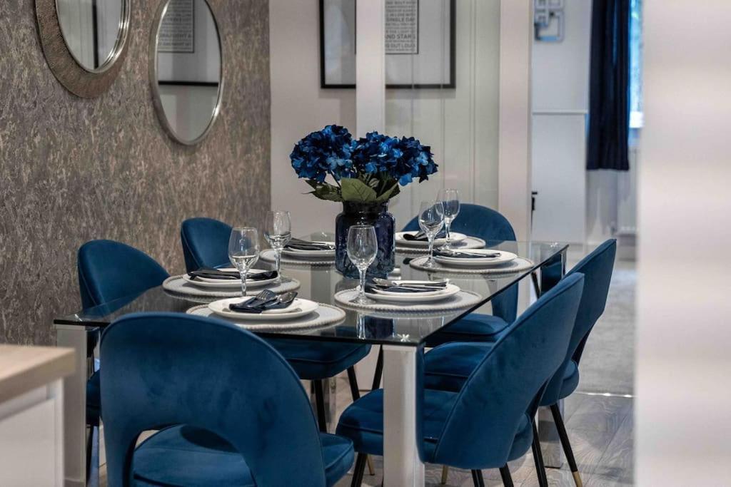 Luxury Living Away From Home Redhill  Exterior foto