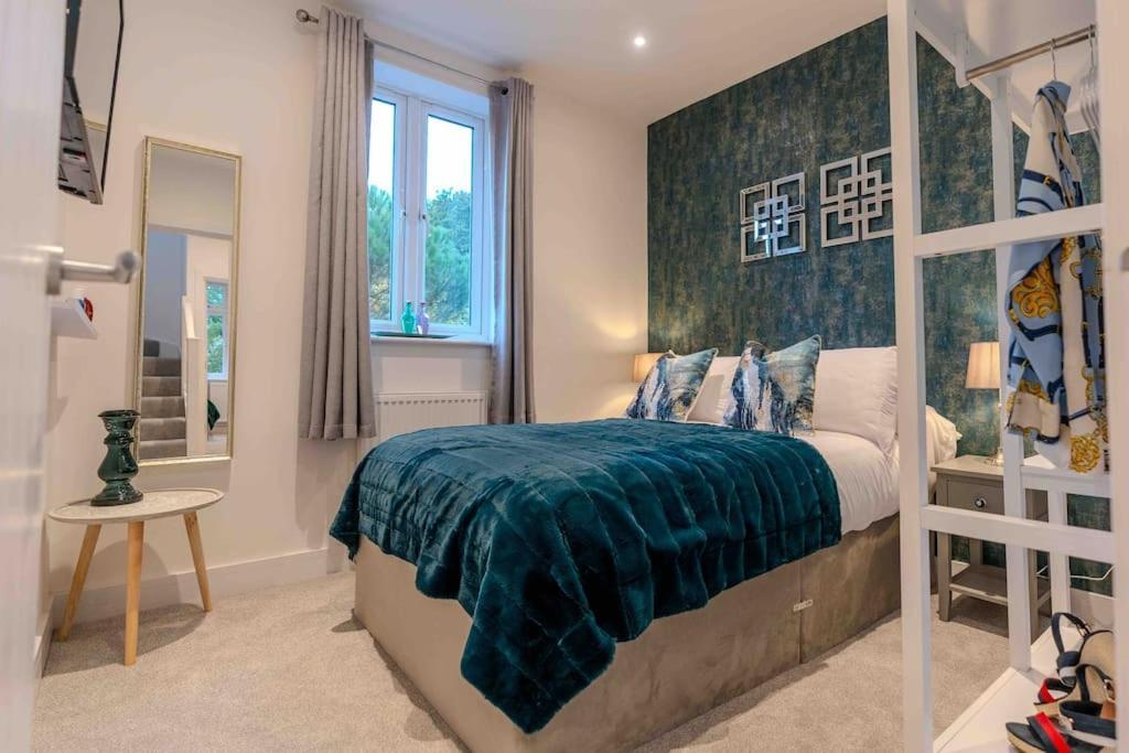 Luxury Living Away From Home Redhill  Exterior foto