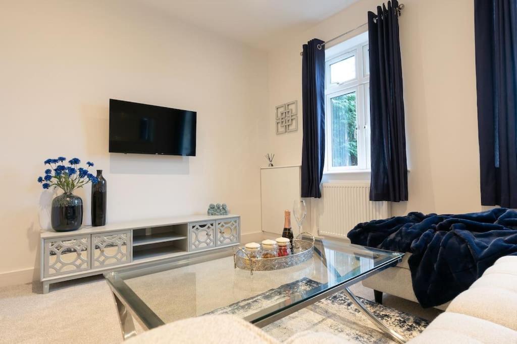 Luxury Living Away From Home Redhill  Exterior foto